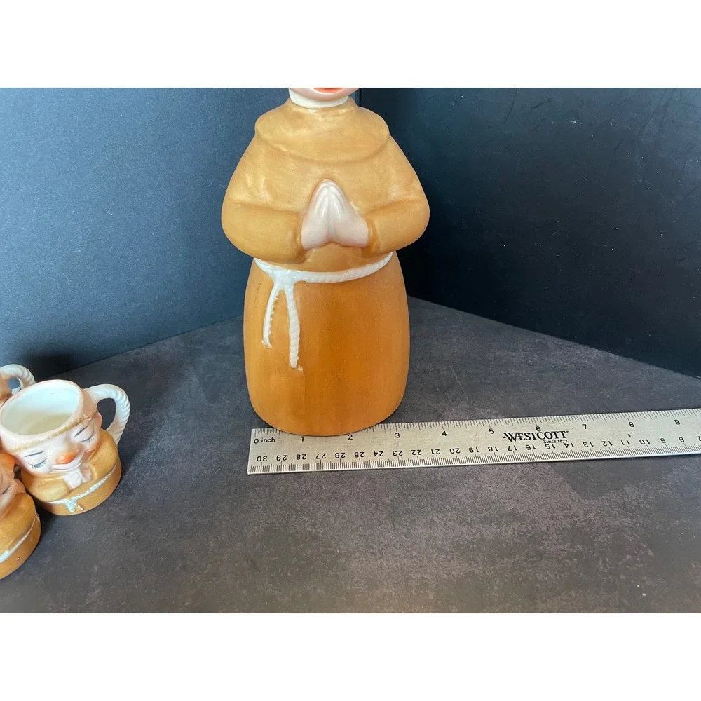 Lefton‎ Vintage Praying Monk Decanter Set 6pc Tan Excellent Mid Century Friar